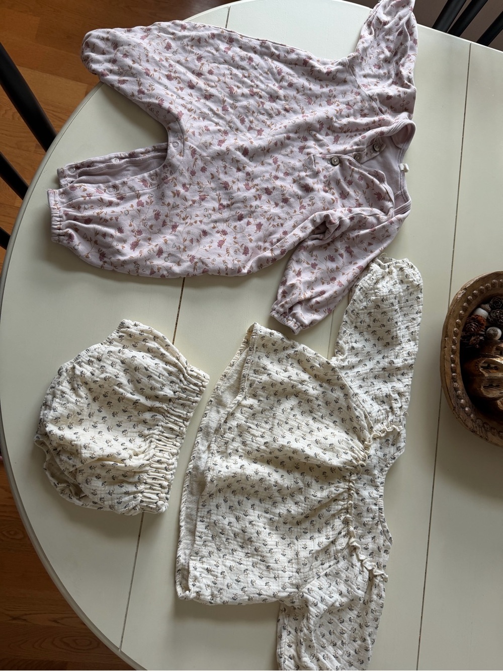 Quincy Mae 6-12 month sets. Baby Floral Romper and Bloomer Set - Pink and Cream